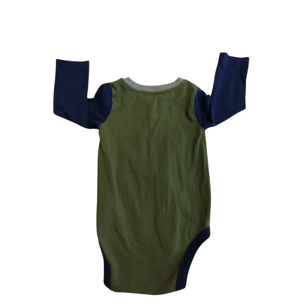 💚 EUC Kids Graphic Waffle Long sleeve Onesie Green, Blue, Beige Bundle Of 4